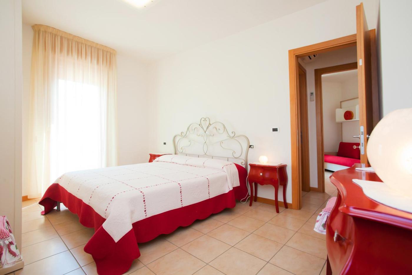 Residence Roberta Con Piscina - Agenzia Cocal Caorle Exterior photo